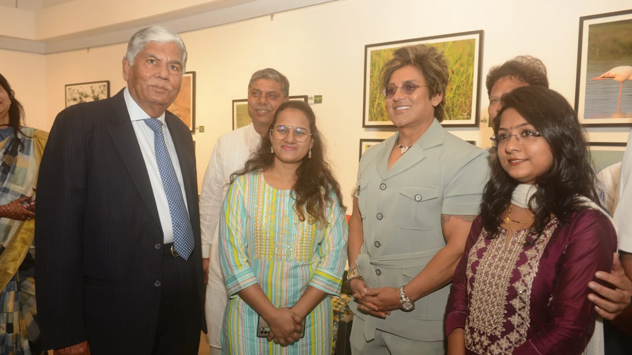 Yash Birla as the Guest of Honour for the inauguration of Photo exhibition 2