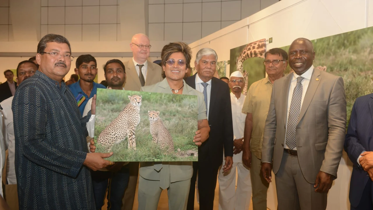 Yash Birla as the Guest of Honour for the inauguration of Photo exhibition